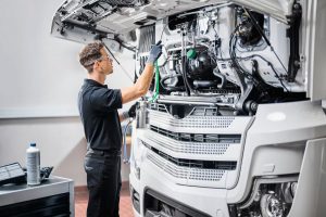 Сервис грузовиков Mercedes с точной диагностикой силовых узлов